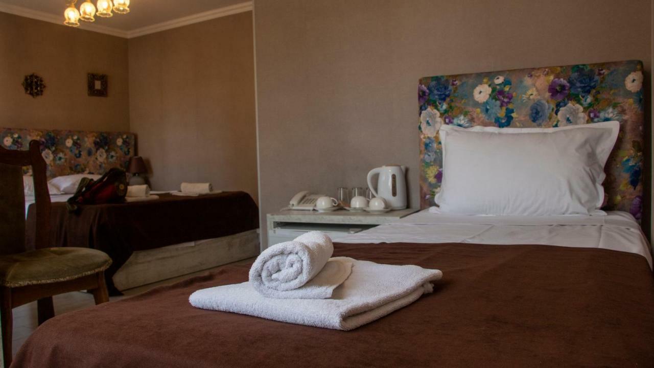 Hotel New Metekhi Tbilisi Bagian luar foto
